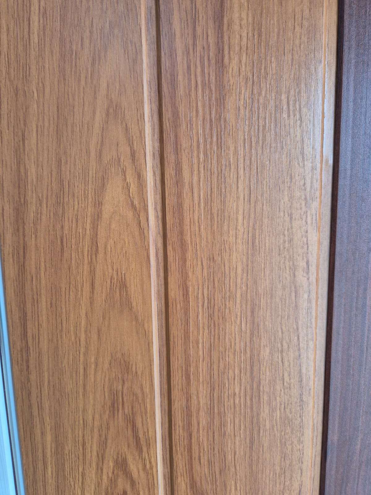 Plafon PVC Motif Serat Kayu Coklat Natural